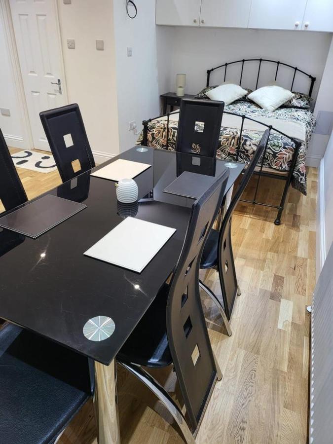 Fancy Basement Flat A Leilighet London Eksteriør bilde
