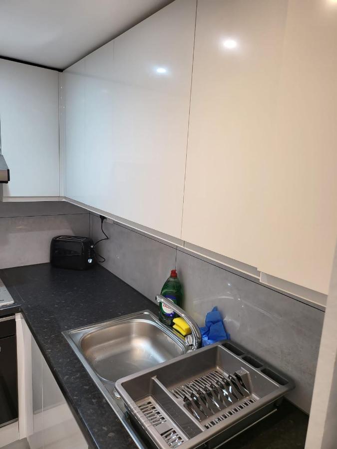 Fancy Basement Flat A Leilighet London Eksteriør bilde